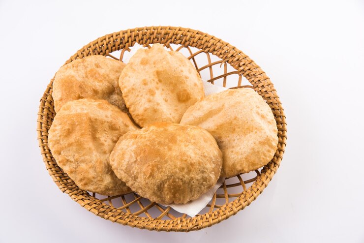 Singhare Ki Poori 
